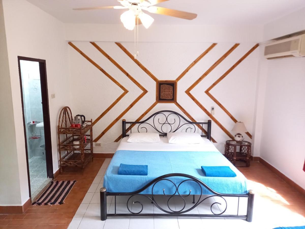 Baan Orchid Guesthouse Patong Luaran gambar