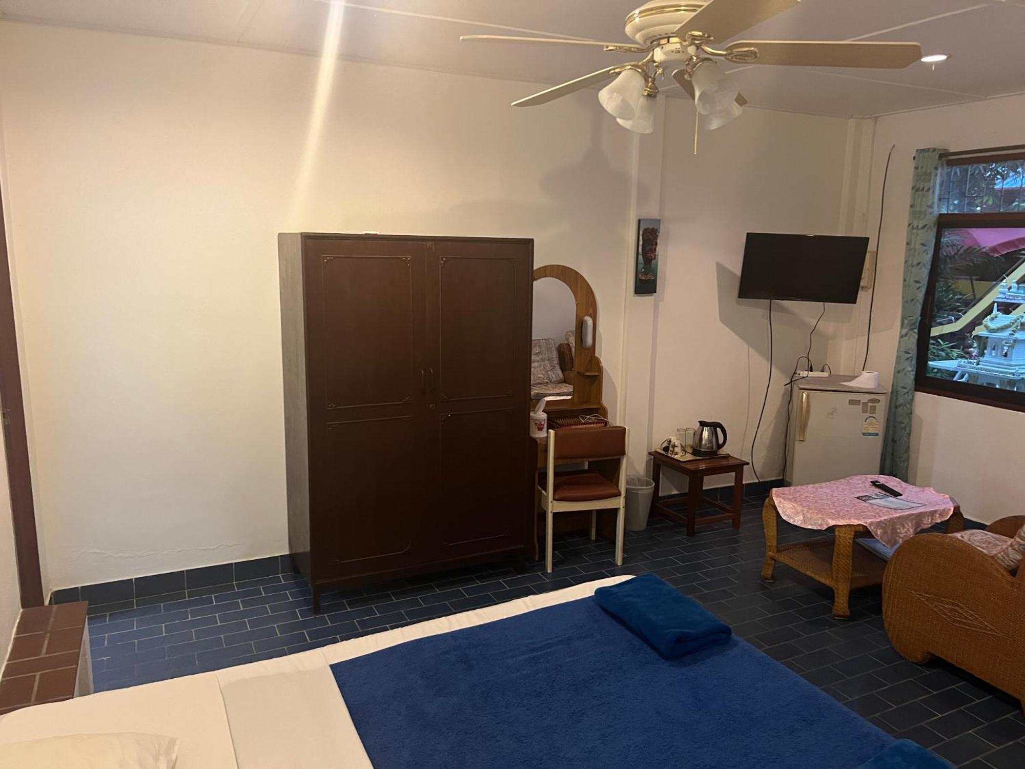 Baan Orchid Guesthouse Patong Luaran gambar