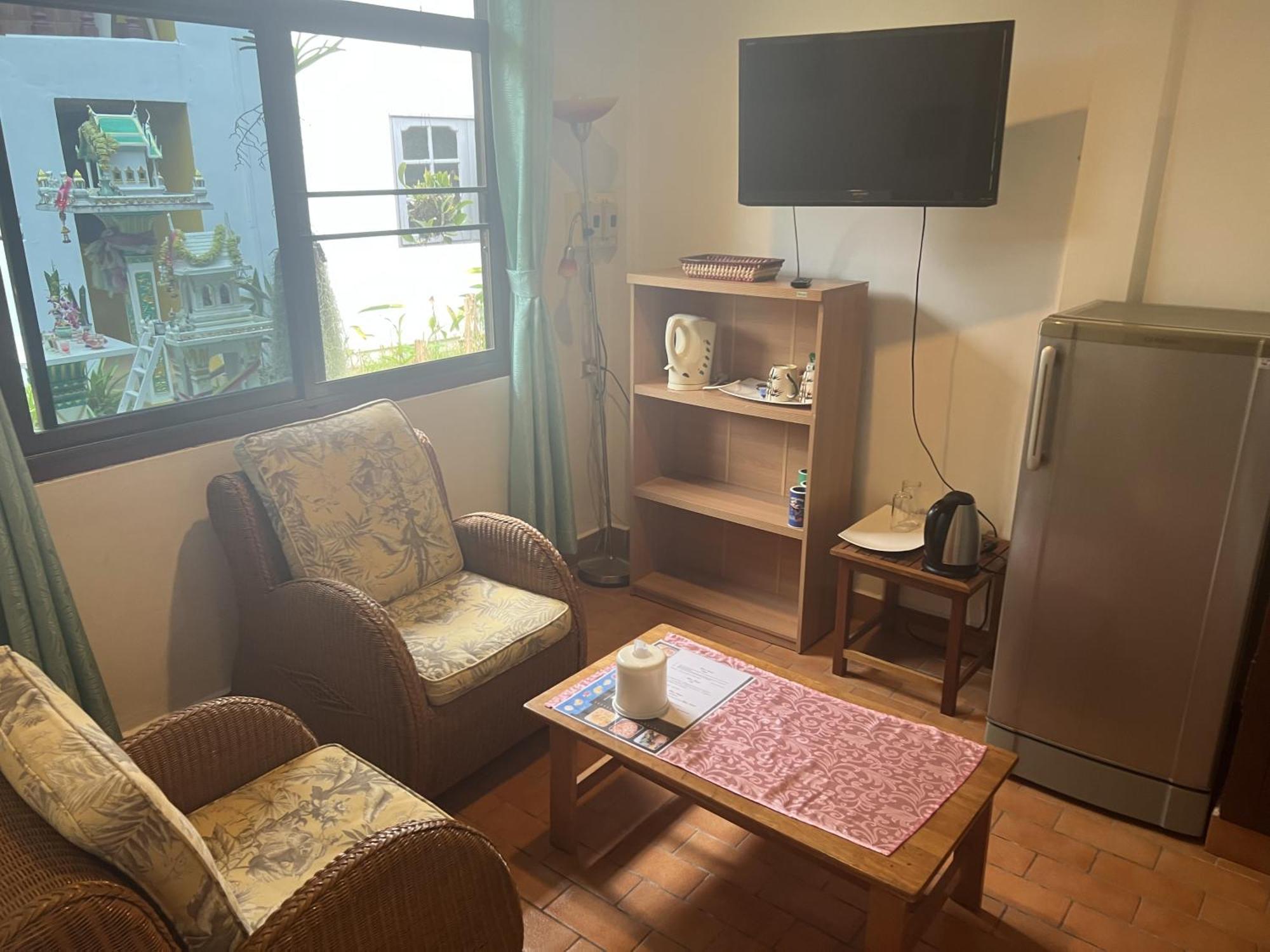 Baan Orchid Guesthouse Patong Luaran gambar