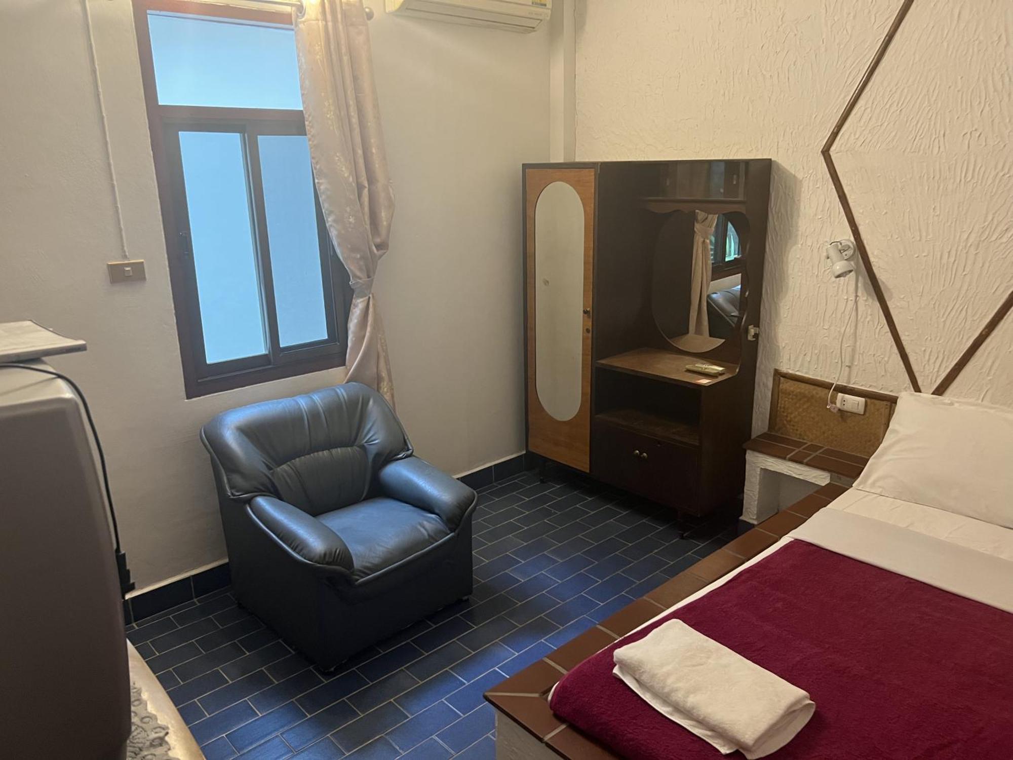 Baan Orchid Guesthouse Patong Luaran gambar